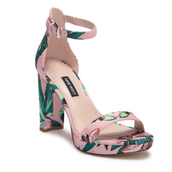 nine west dempsey platform sandals